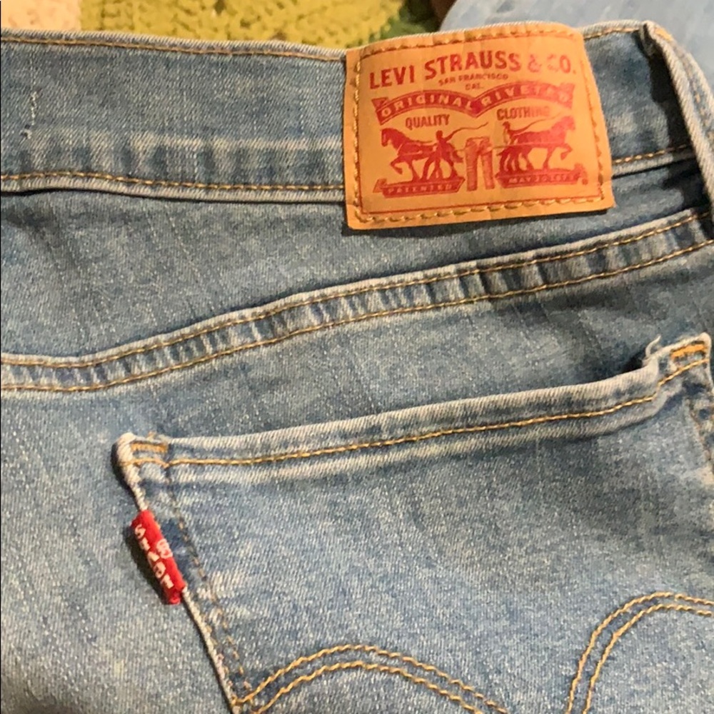 Levi’s 701  Super Skinny - NWOT - Picture 2 of 3